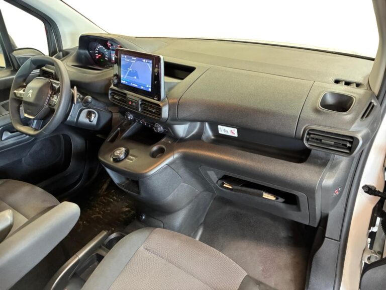 Peugeot Partner CABINE APPROFONDIE CA XL BLUEHDI 130 S&S EAT8 - Image 10 (July 10, 2026)