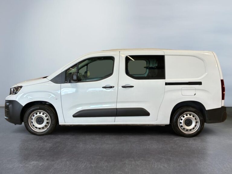 Peugeot Partner CABINE APPROFONDIE CA XL BLUEHDI 130 S&S EAT8 - Image 02 (July 10, 2026)