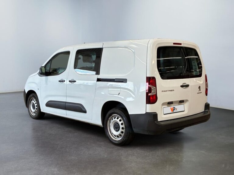 Peugeot Partner CABINE APPROFONDIE CA XL BLUEHDI 130 S&S EAT8 - Image 03 (July 10, 2026)