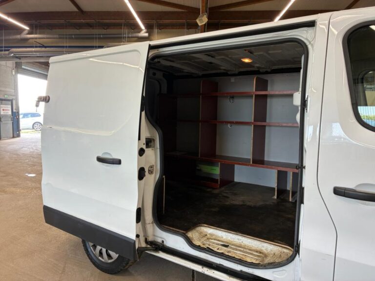 Renault Trafic FOURGON FGN 1200 KG DCI 120 GRAND CONFORT - Image 13 (July 10, 2026)