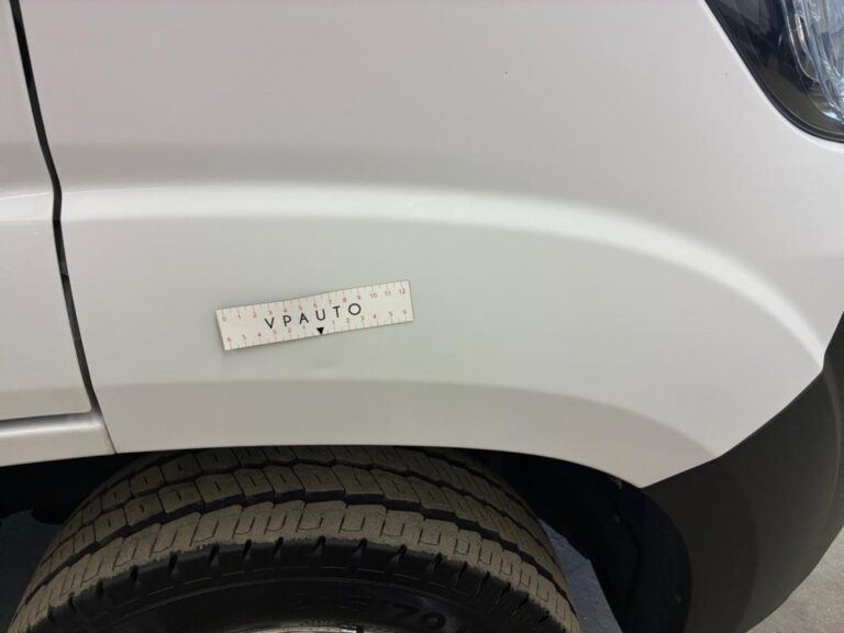Peugeot Boxer FOURGON TOLE 333 BLUEHDI 140 S&S ASPHALT - Image 17 (July 10, 2026)