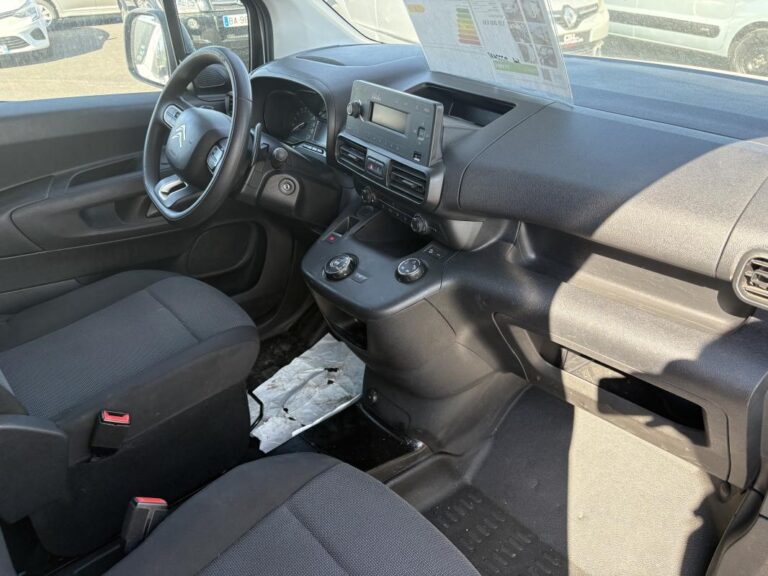 Citroën Berlingo TAILLE M 650KG BLUEHDI 130 S&S CLUB EAT8 - Image 07 (July 10, 2026)