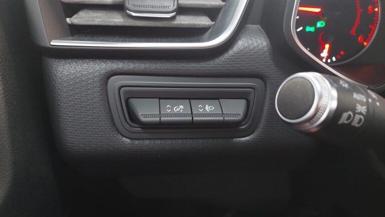 Renault Clio V Société Air Nav Blue dCi 85 - Image 20 (July 10, 2026)