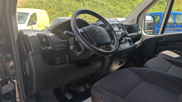Citroën Jumper 2.2 BlueHDi 140 . - Image 08 (July 10, 2026)