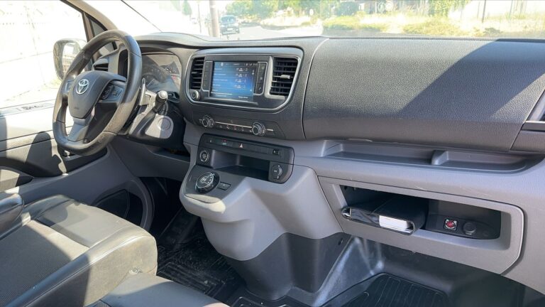 Toyota PROACE Pro Ace 2.0 D-4D 180 EAT8 Business – Automatique - Image 10 (July 10, 2026)