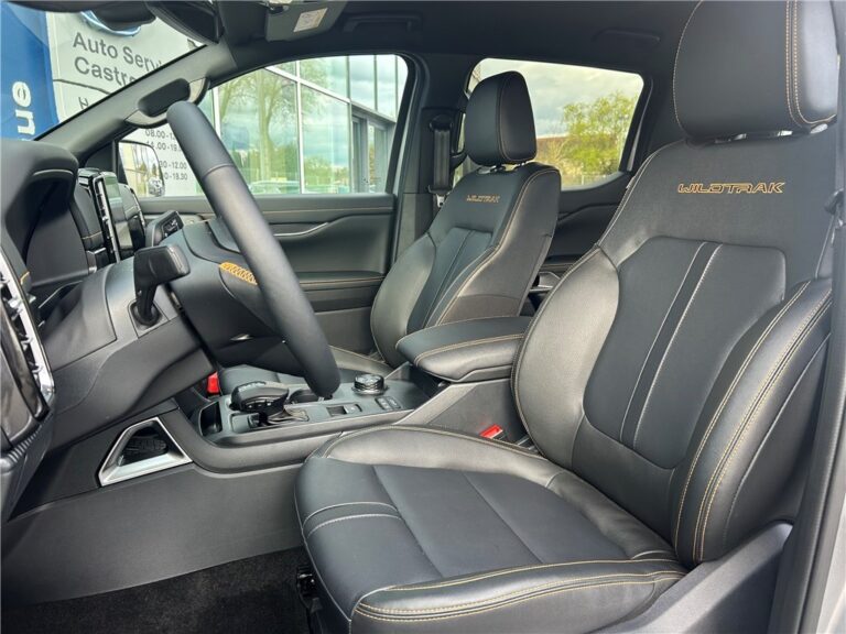 Ford Ranger DOUBLE CABINE DCA 2.3 ECOBOOST 281 CH PHEV S&S BVA10 e-4WD WILDTRAK - Image 12 (July 10, 2026)