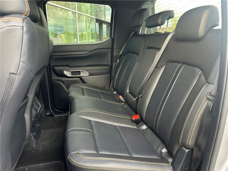Ford Ranger DOUBLE CABINE DCA 2.3 ECOBOOST 281 CH PHEV S&S BVA10 e-4WD WILDTRAK - Image 13 (July 10, 2026)