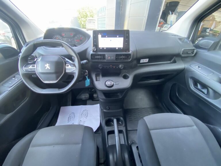 Peugeot Partner III BLUEHDI 130 S&S EAT8 LONG Cabine App - Image 06 (August 4, 2026)