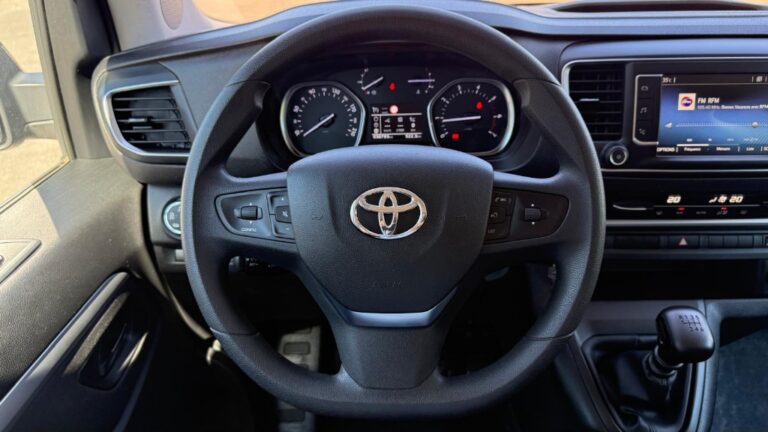 Toyota Proace Verso 2.0 150 D-4D – START&STOP 9PL 2020 LONG DYNAMIC - Image 18 (July 10, 2026)