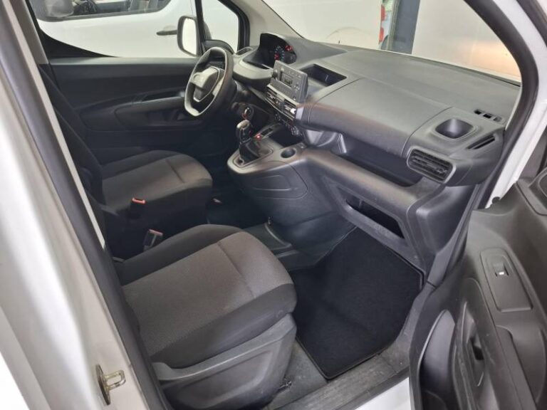 Peugeot Partner FGN FOURGON STANDARD 650 KG BLUEHDI 100 S&S BVM5 PREMIUM - Image 12 (July 10, 2026)