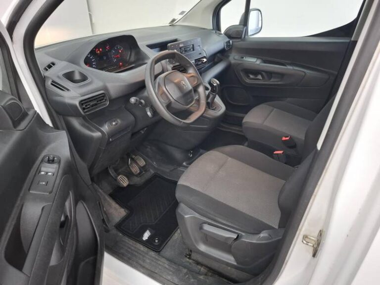 Peugeot Partner FGN FOURGON STANDARD 650 KG BLUEHDI 100 S&S BVM5 PREMIUM - Image 16 (July 10, 2026)