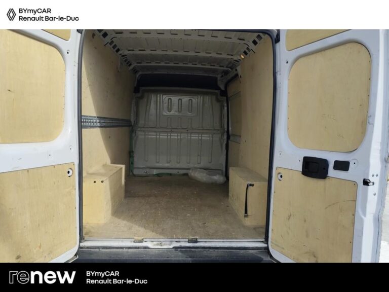 Peugeot Boxer FOURGON TOLE 330 BLUEHDI 140 S&S PREMIUM - Image 13 (July 10, 2026)