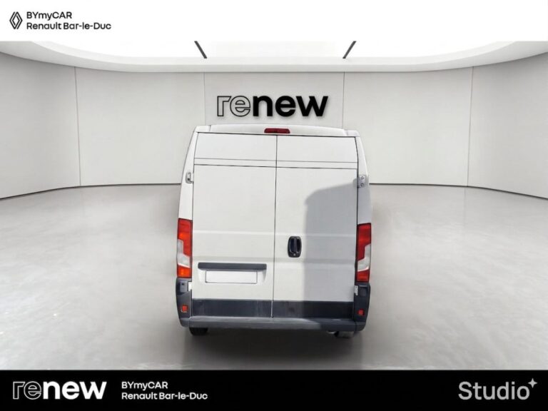 Peugeot Boxer FOURGON TOLE 330 BLUEHDI 140 S&S PREMIUM - Image 04 (July 10, 2026)