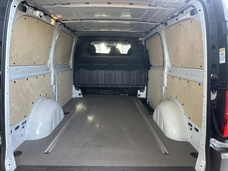 Mercedes Vito 116 CDI Fourgon Long 33 900€HT - Image 09 (July 10, 2026)