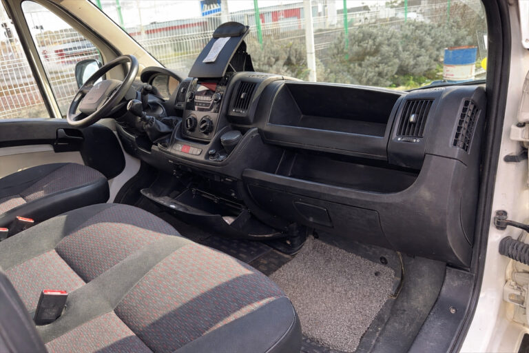 Peugeot Boxer VU 2.0 BlueHDi 130 Pro - Image 10 (July 10, 2026)
