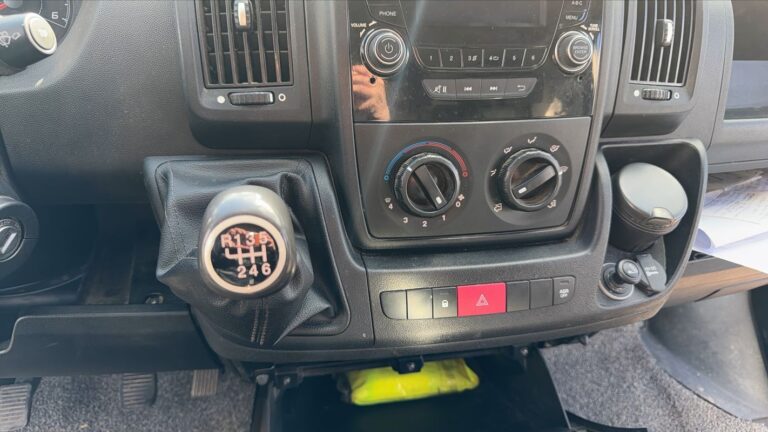 Peugeot Boxer VU 2.0 BlueHDi 130 Pro - Image 13 (July 10, 2026)
