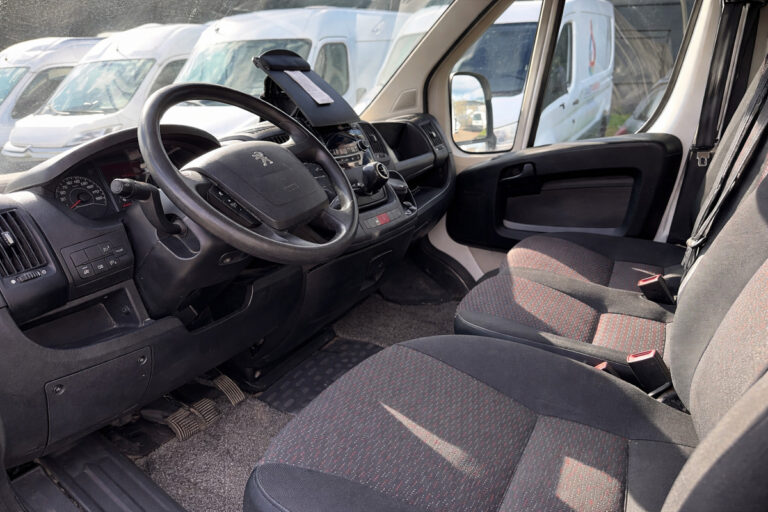 Peugeot Boxer VU 2.0 BlueHDi 130 Pro - Image 08 (July 10, 2026)
