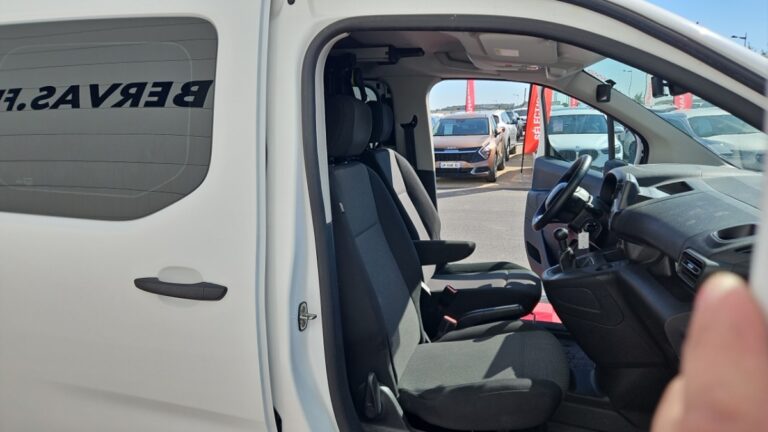 Citroën Berlingo CABINE APPROFONDIE XL bluehdi 100 bvm5 control - Image 14 (July 10, 2026)