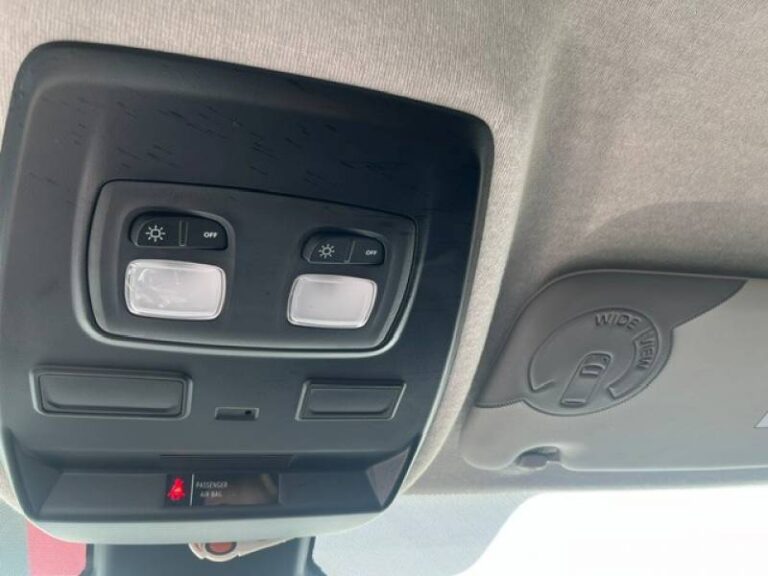 Nissan Primastar FOURGON 2T8 2.0 DCI 150 S/S DCT N-CONNECTA - Image 17 (July 10, 2026)