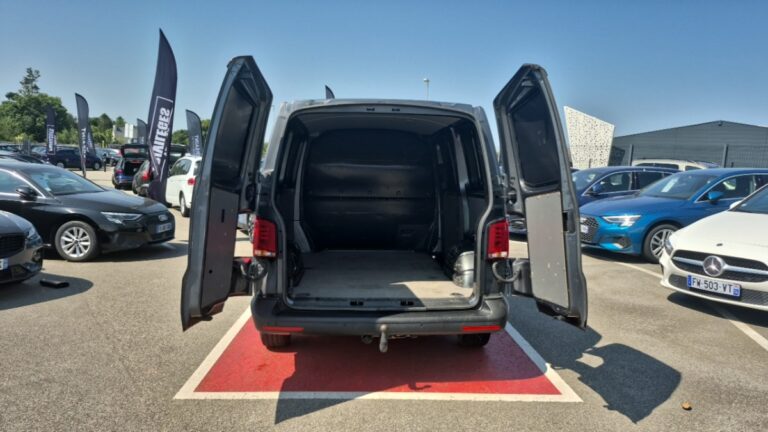 Volkswagen Transporter VI 2.0 TDi 150 Business - Image 12 (July 10, 2026)