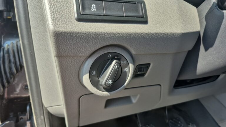 Volkswagen Transporter VI 2.0 TDi 150 Business - Image 18 (July 10, 2026)