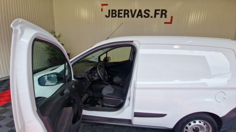 Ford transit courier 1.0 e 100 ambiente - Image 10 (July 10, 2026)