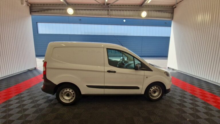 Ford transit courier 1.0 e 100 ambiente - Image 04 (July 10, 2026)