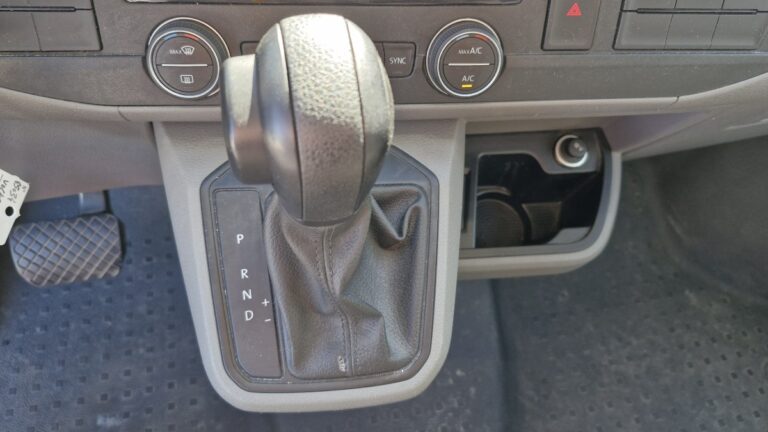 Volkswagen Caravelle TDI 150 LONGUE DSG7 CONFORTLINE - Image 18 (July 10, 2026)