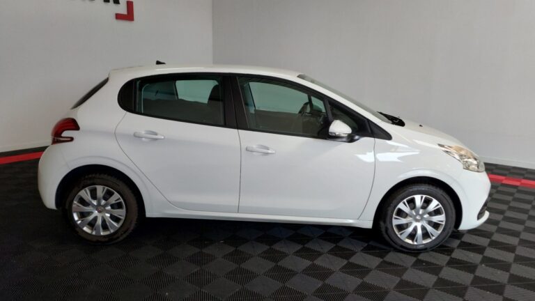 Peugeot 208 affaire BlueHDi 100 S&S PREMIUM - Image 03 (July 10, 2026)