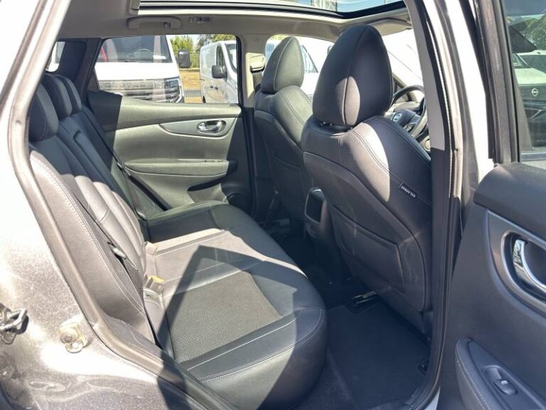 Nissan Qashqai 1.3 DIG-T 160 DCT Tekna - Image 18 (July 21, 2026)