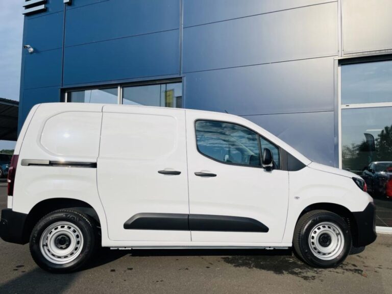 Peugeot Partner III M CU Standard Essence 110 ch Manuelle - Image 19 (July 11, 2026)