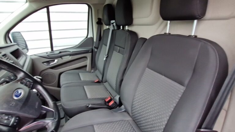 Ford Transit Custom FOURGON 300 2.0 ECOBLUE 130 TREND BUSINE - Image 10 (July 15, 2026)