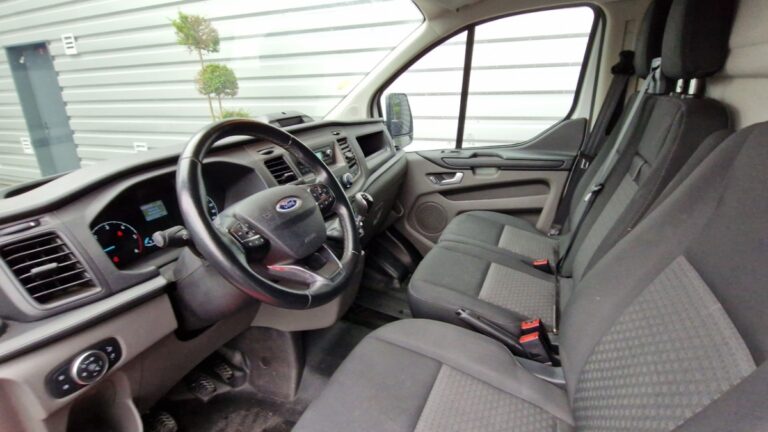 Ford Transit Custom FOURGON 300 2.0 ECOBLUE 130 TREND BUSINE - Image 09 (July 15, 2026)
