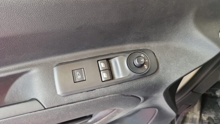 Citroën Berlingo VAN M 650 BLUEHDI 100 SS CLUB - Image 15 (July 15, 2026)