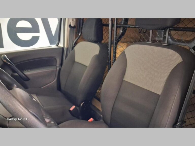 Renault Kangoo Express BLUE DCI 80 CONFORT - Image 06 (July 29, 2026)