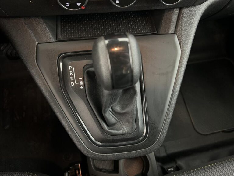 Renault Kangoo Van BLUE DCI 115 EDC GRAND CONFORT – 22 5p - Image 13 (July 16, 2026)