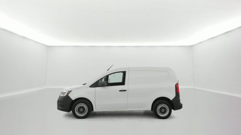Renault Kangoo Van BLUE DCI 115 EDC GRAND CONFORT – 22 5p - Image 02 (July 16, 2026)