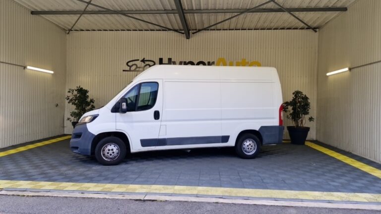 Peugeot Boxer FOURGON TOLE 335 BLUEHDI 130 SS PREMIUM - Image 01 (July 17, 2026)