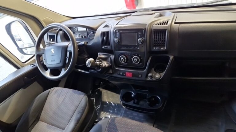 Peugeot Boxer FOURGON TOLE 335 BLUEHDI 130 SS PREMIUM - Image 09 (July 17, 2026)