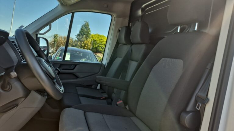 Volkswagen Crafter VAN 35 2.0 TDI 140 CH BUSINESS LINE - Image 10 (July 16, 2026)