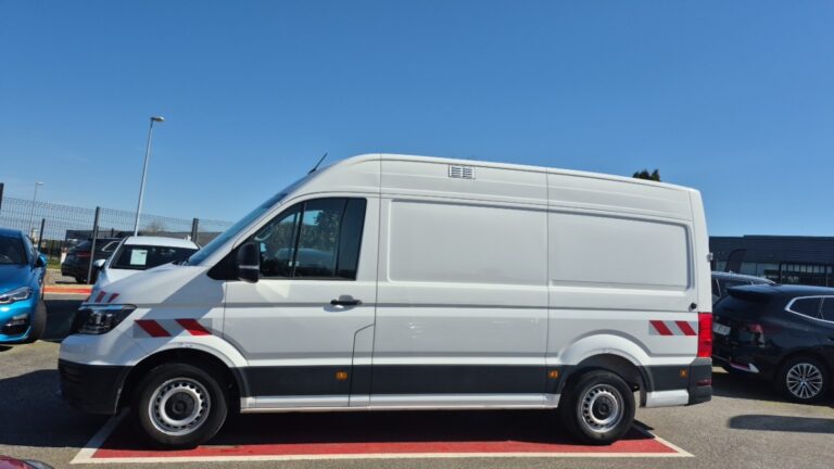 Volkswagen Crafter VAN 35 2.0 TDI 140 CH BUSINESS LINE - Image 02 (July 16, 2026)