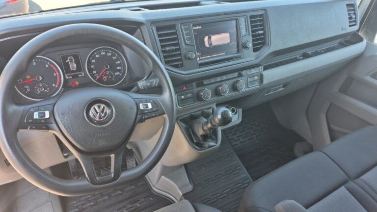 Volkswagen Crafter VAN 35 2.0 TDI 140 CH BUSINESS LINE - Image 09 (July 16, 2026)