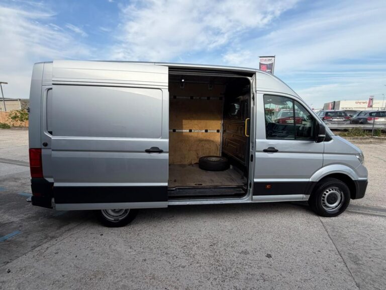 Volkswagen Crafter II FG 35 2.0 BiTDI 177 CV. 16V TVA Récupérable - Image 04 (July 17, 2026)