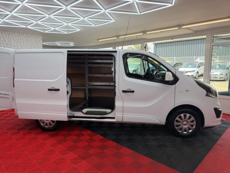 Opel Vivaro 1.6 CDTI 16V 125 CV. BiTurbo ecoFLEX S&S 2700 - Image 04 (July 17, 2026)
