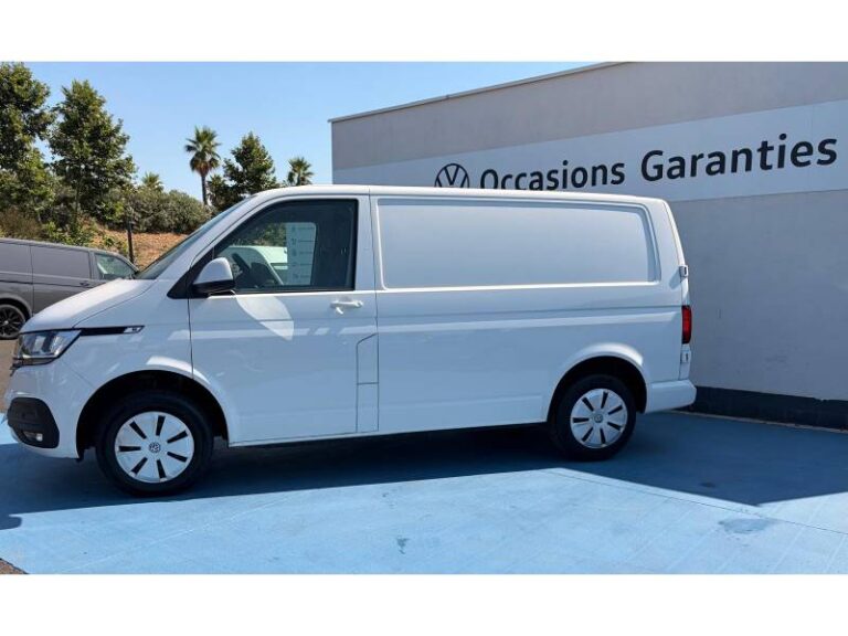 Volkswagen Transporter FOURGON 6.1 VAN 2.0 TDI 110 BVM5 BUSINESS PLUS - Image 02 (July 17, 2026)