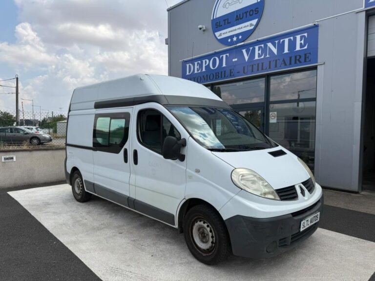 Renault Trafic 2.0 DCI 115CH CONFORT GARANTIE 6 MOIS / REPRISE POSSIBLE - Image 01 (July 17, 2026)