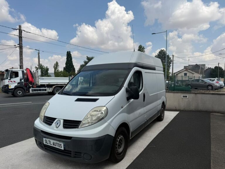 Renault Trafic 2.0 DCI 115CH CONFORT GARANTIE 6 MOIS / REPRISE POSSIBLE - Image 03 (July 17, 2026)