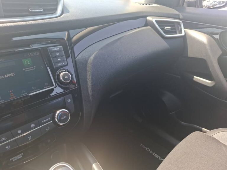Nissan Qashqai 1.3 DIG-T 158 DCT N-Connecta - Image 17 (July 17, 2026)