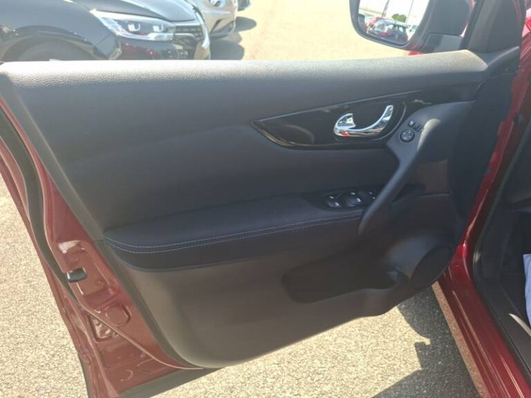 Nissan Qashqai 1.3 DIG-T 158 DCT N-Connecta - Image 19 (July 17, 2026)