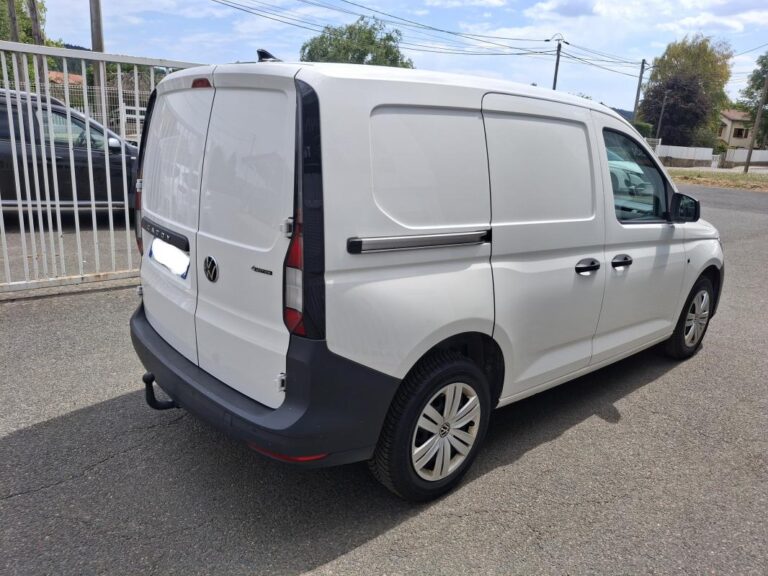 Volkswagen Caddy 2,0TDI122cv 4Motion Business+Attelage - Image 03 (July 17, 2026)